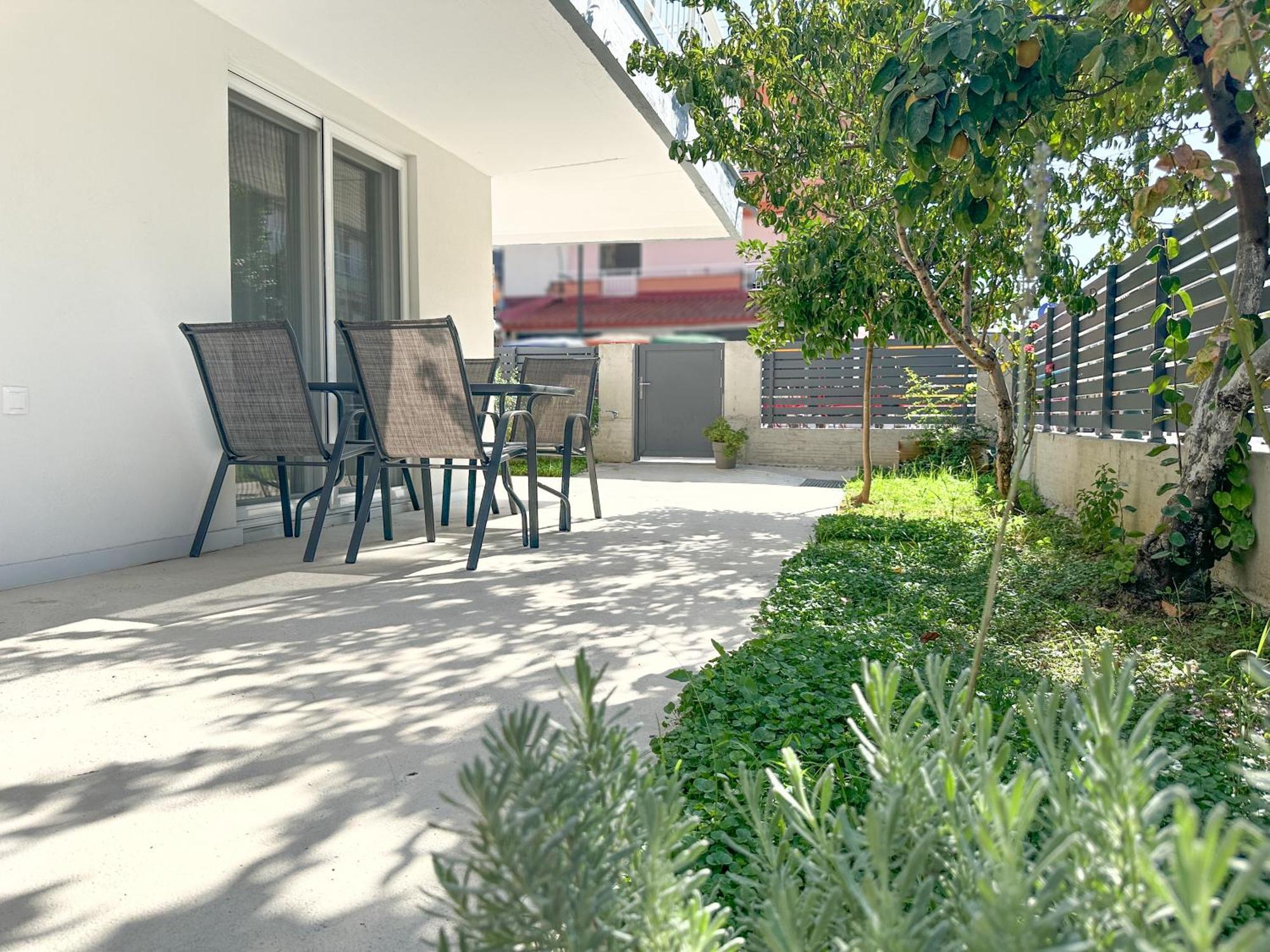 Holiday home Minimalist Seaside With Private Patio And Parking